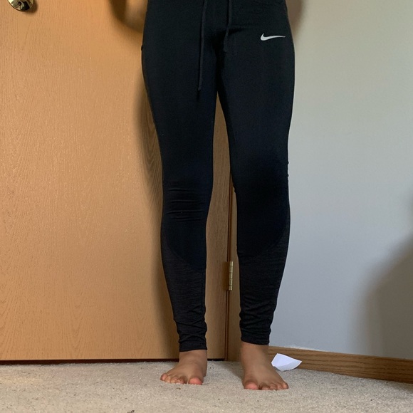 Black Nike Dri-Fit drawstring leggings - Picture 5 of 10